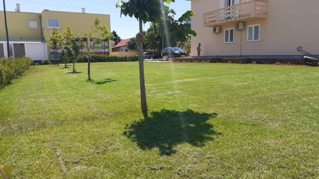 Apartmani Loli Углян Экстерьер фото