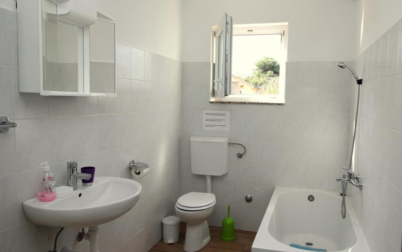 Apartmani Loli Углян Экстерьер фото