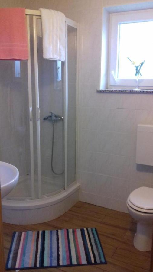 Apartmani Loli Углян Экстерьер фото